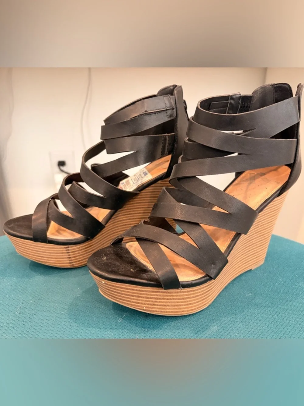 Report Black Strappy Gladiator Heeled Sandals - Picture 2 of 5